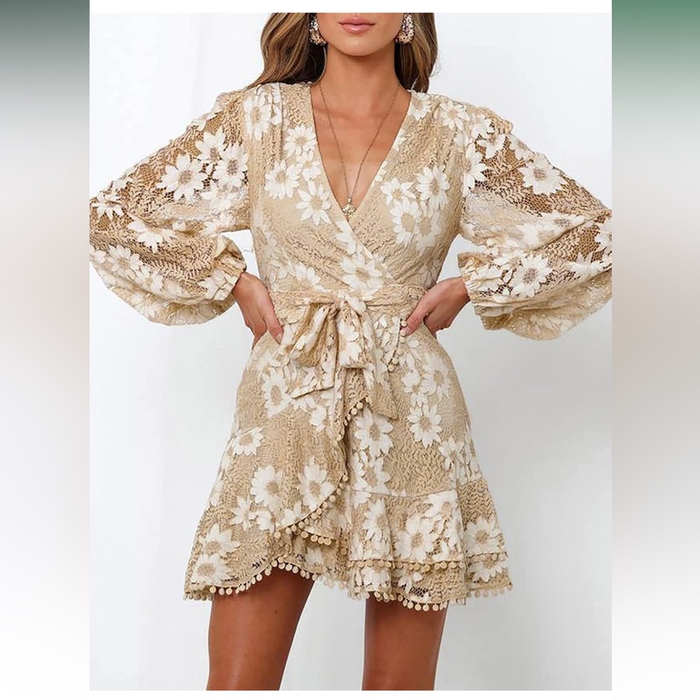 Women’s long sleeve floral, wrap around, summer, mini dress. NWOT!